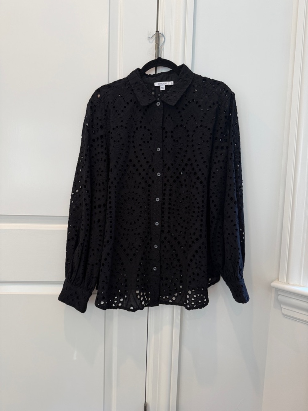 Chico's Black Eyelet Button-Down Shirt Size 4/20